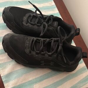 Under Armour Jet Black Sneakers